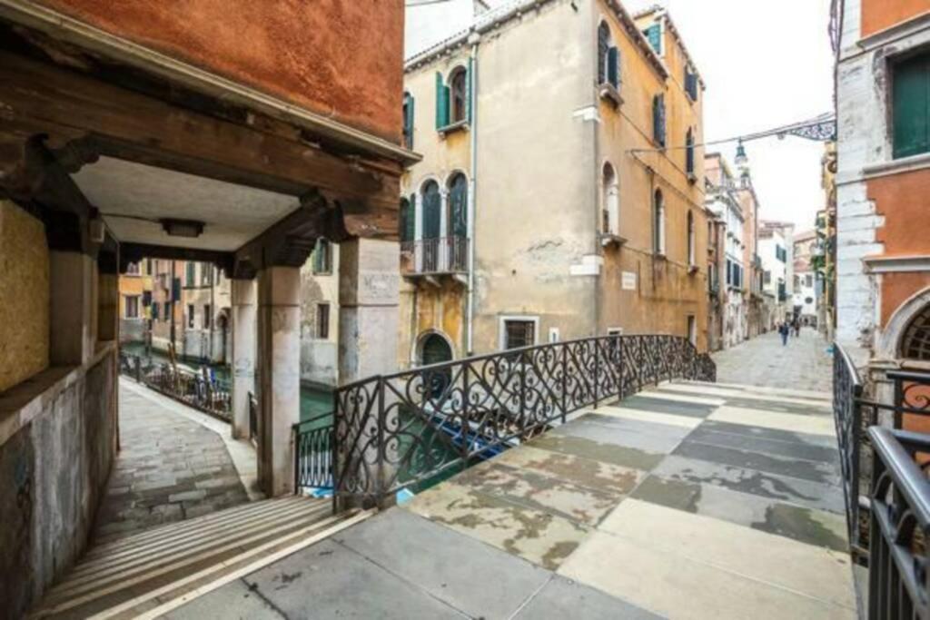 Casa Lucatello - Nel Cuore Di Venezia Apartment Ngoại thất bức ảnh